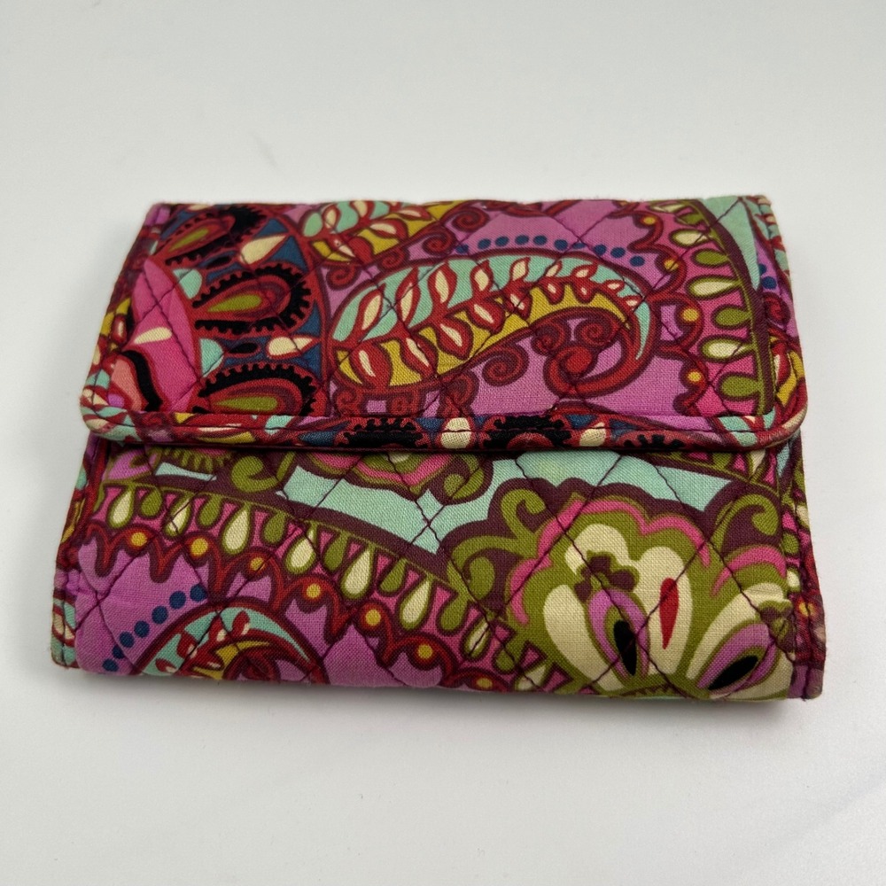 Vera Bradley Trifold Wallet Womens OS Purple Paisley Excellent‎ Quilted Cotton - Picture 1 of 5